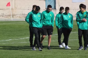 Βόλτα πριν τη σέντρα (φώτος)