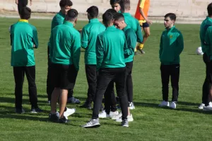 Βόλτα πριν τη σέντρα (φώτος)