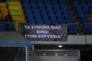 Άρης - ΠΑΕΕΚ: Χαμόγελα από τη μια, χαμένο έδαφος από την άλλη...