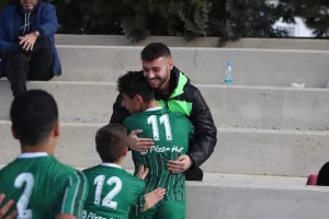 Γκολάρα και αγκαλιά στον αδελφό του! (φώτος)