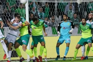 Ομόνοια-ΑΕΚ: "Έσπασαν καρδιές" και το... μοίρασαν στο ΓΣΠ (φώτος)