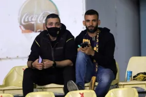 ΦΩΤΟΣ/Ο κόσμος ΑΕΛ-Ομόνοιας στο Τσίρειο