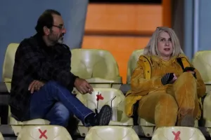 ΦΩΤΟΣ/Ο κόσμος ΑΕΛ-Ομόνοιας στο Τσίρειο