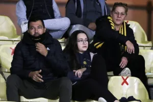 ΦΩΤΟΣ/Ο κόσμος ΑΕΛ-Ομόνοιας στο Τσίρειο