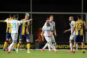 ΑΕΛ - Ομόνοια: Διπλό και... άλμα! (Φώτος)