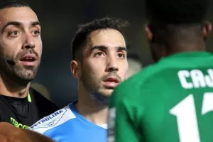 Απόλλων-Άρης: Τον "προσγείωσε" με Μπαμπίκα και στο -2 από την κορυφή!