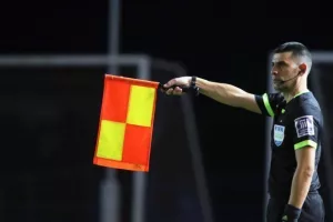 Απόλλων-Άρης: Τον "προσγείωσε" με Μπαμπίκα και στο -2 από την κορυφή!