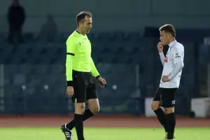 Άρης - ΠΑΕΕΚ: Χαμόγελα από τη μια, χαμένο έδαφος από την άλλη...