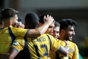 ΑΕΛ-Ολυμπιακός: Ξέσπασαν οι «Λέοντες»! (φώτος)