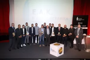 (ΦΩΤΟΣ) Η τελετή βραβεύσεων της ΕΑΚ 