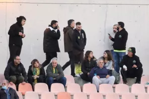 Δόξα-ΑΕΚ: Την θύμωσε, την σκόρπισε με ιστορικό Ματ και πάτησε… κορυφή! (φώτος)