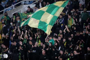 "Η ομάδα κλείνει το στόμα σε όποιον τολμήσει να την αμφισβητήσει" 
