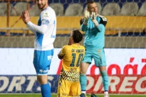 ΑΠΟΕΛ -Απόλλωνας: Τα είχε όλα εκτός... νικητή! (Φώτος)