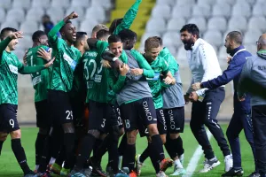 “Απαντήσεις” στη Λεμεσό!