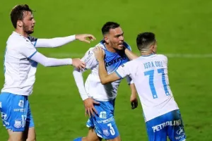 Εθνικός-Απόλλωνας: Το "ξεκλείδωσε" ο Ουέλινγκτον και τον έστειλε ξανά στην κορυφή! (φώτος)