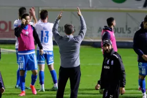 Απολλωνίστες σε παίκτες: "Θρύλε εκεί, εκεί ψηλά στην κορυφή!" (βίντεο)