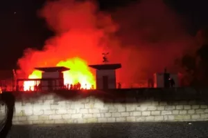 ΑΕΛίστες/ Στο "Τσίρειο" για... ντόπες! (Φώτος/Βίντεο)