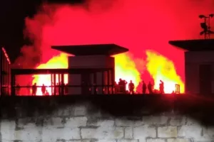 ΑΕΛίστες/ Στο "Τσίρειο" για... ντόπες! (Φώτος/Βίντεο)