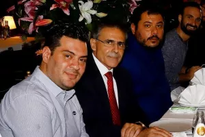 Κόκκινη γραβάτα!