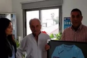 Σε δυο ιστορικούς παράγοντες η φανέλα της Πάφος FC