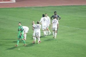 Συνεχάρη τον καθένα ξεχωριστά ο Μπαντία/Φώτος kerkida.net