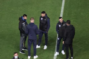 Μάγκλιτσα με… Απολλωνίστες