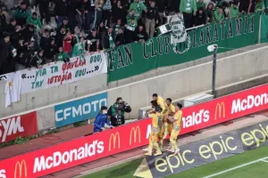 Γκολ ο Κβιλιτάια... και αντικείμενα (φώτος)
