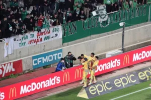 Γκολ ο Κβιλιτάια... και αντικείμενα (φώτος)