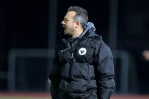 Άρης - ΠΑΕΕΚ: Χαμόγελα από τη μια, χαμένο έδαφος από την άλλη...
