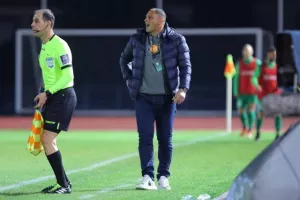 Άρης - ΠΑΕΕΚ: Χαμόγελα από τη μια, χαμένο έδαφος από την άλλη...