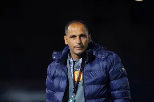 Άρης - ΠΑΕΕΚ: Χαμόγελα από τη μια, χαμένο έδαφος από την άλλη...