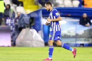 Ευχές... με σύζυγο και σκυλάκι! (Φώτο)