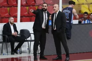 Άνετα ο Κεραυνός τον Απόλλωνα (φώτος)