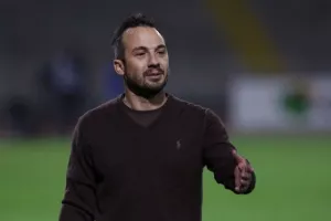 ΠΑΕΕΚ-Εθνικός: Έβαλε… φωτιά στην κάτω ζώνη στο ντεμπούτο του Μπαντία! (φώτος)