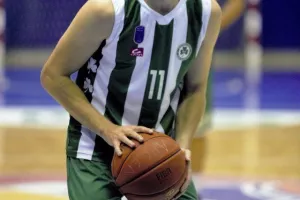 Ασταμάτητο το ΑΠΟΕΛ, κέρδισε και την Ομόνοια! (φώτος)