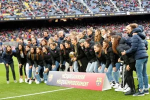 Αποθεώθηκαν Πέδρι και Πουτέγιας στο «Καμπ Νόου»