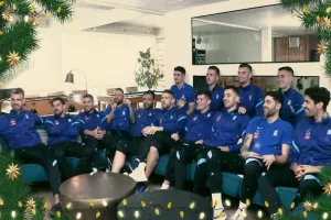 Τα χριστουγεννιάτικα τραγούδια από τους Έλληνες διεθνείς (βίντεο)