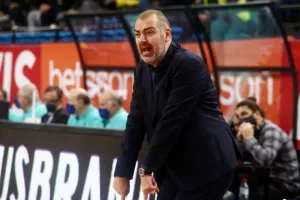 Για την ήττα της ΑΕΚ: «Είμαστε προβλέψιμοι»