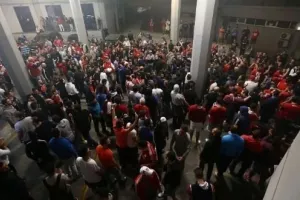 Θερμή υποδοχή στο ΣΕΦ για τους θριαμβευτές του ΟΑΚΑ
