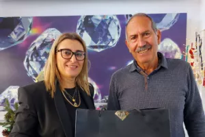 Παρέλαβε το δώρο του (φώτο)