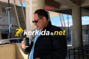 Με καφεδάκι ο Αλέξης μαθαίνει... αντίπαλο