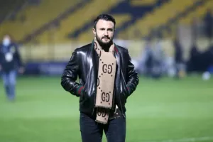 Καρυπίδης: «Φιλιά στα αδελφοποιημένα σωματεία, ξέρετε στην ΕΠΟ με τα μπαλάκια»
