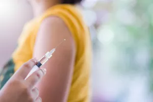 ΕΝΗΜΕΡΩΣΗ με SMS για την 3η δόση