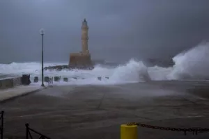Δεν ταξίδεψαν λόγω κακοκαιρίας και αναβλήθηκε ο αγώνας