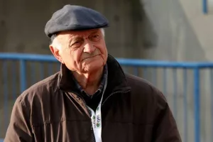 Θλίψη στην ΑΕΖ: "Έφυγε" ο Στέλιος Χρίστου
