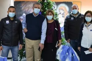 Απόλλων: Επίσκεψη και δώρα στο νοσοκομείο (φώτος)
