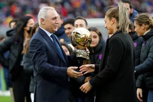 Αποθεώθηκαν Πέδρι και Πουτέγιας στο «Καμπ Νόου»