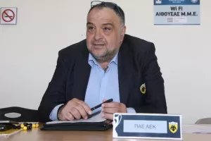 H AEK αποχαιρετάει τον Βαγγέλη