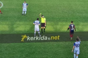 Βροχή από κίτρινες κάρτες και... 50-50%!