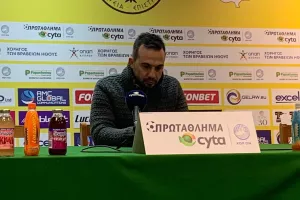 "Δεν κυνηγάμε Ολυμπιακό, Δόξα και ΑΕΛ"